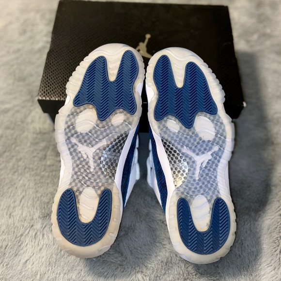 Air Jordan 11 Retro Low ‘Navy Snakeskin’ - Picture 6 of 6